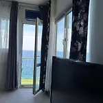 Kuk Apartment