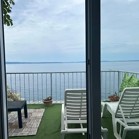 Kuk Apartment